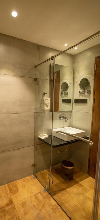 Pinnacle Grand Hotel Ahmadabad Zewnętrze zdjęcie